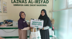 Jumat Berkah, LAZNAS Al Irsyad Purwokerto Salurkan Bantuan Sembako dan Sedekah untuk Janda dan Dhuafa