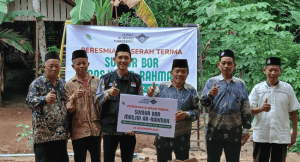 Krisis air bersih yang selama ini dirasakan perlahan teratasi setelah LAZNAS Al Irsyad Purwokerto merampungkan pembangunan sumur bor sedalam 60 meter di lingkungan Masjid Al-Rahmah.