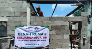 Struktur Bangunan Hampir Tuntas, Tim Bedah Rumah LAZNAS Al Irsyad Purwokerto Rencanakan Pemasangan Atap Rumah Ibu Utin