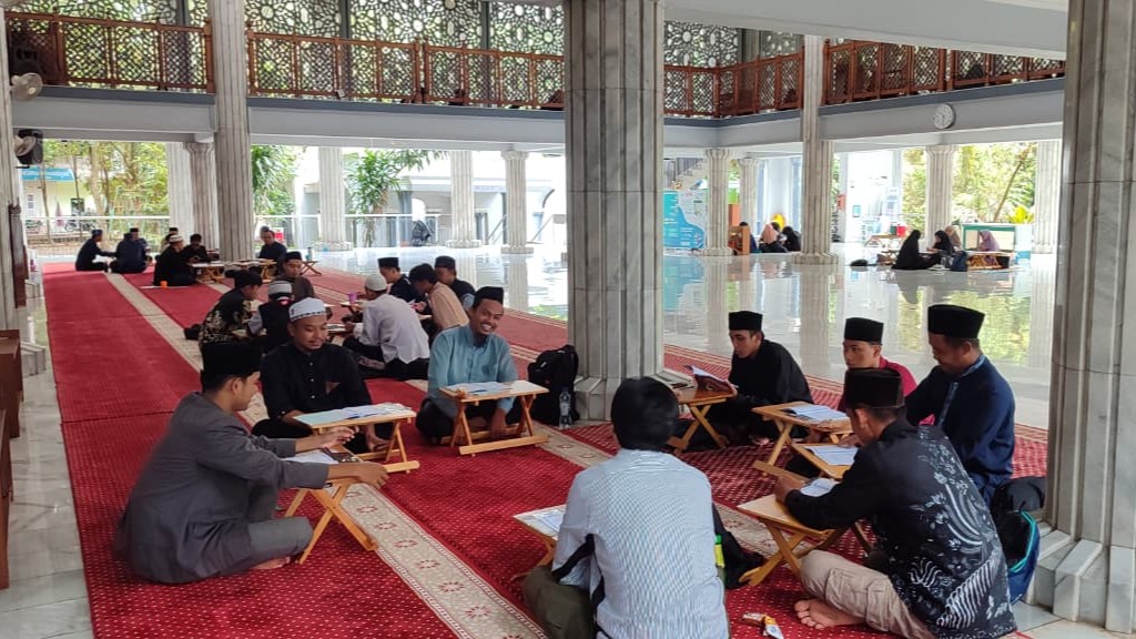 Menjelang Ramadhan, 135 peserta PGTPQ Mafaza Quran Center dan LAZNAS Al Irsyad Purwokerto hampir menuntaskan pembelajaran metode mengajar Al Quran.