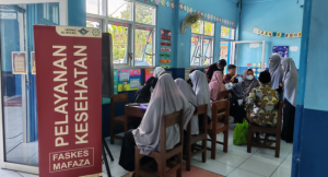 Baksos Kesehatan Layani Pemeriksaan Warga di MI Amanah Ummah Kalibagor