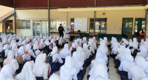 LAZNAS Al Irsyad Purwokerto Gelar Training Motivasi Ramadhan di SMP Negeri 4 Purwokerto, Angkat Tema Anti Bullying