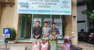 Penyaluran Bantuan Beras Mahasiswa Patani di Purwokerto