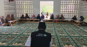 Jumat Mengaji di Somagede Banyumas, Ibu-Ibu Rela Datang Pagi Demi Lancar Membaca Al-Qur’an