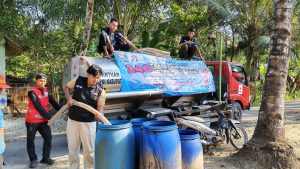 Wajah Bahagia Warga Nusadadi Saat Air Bersih Kembali Mengalir di Tengah Kekeringan