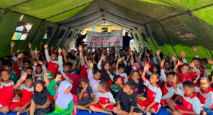 Trauma Healing di SD Inpres Marapokot, 220 Siswa Diajak Bermain Sambil Belajar dan Terapkan PHBS